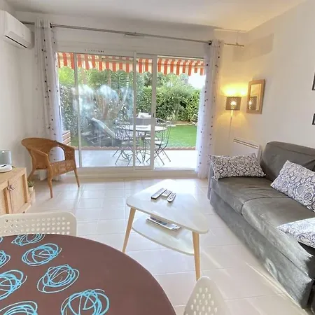 Rabiac - Charming 1 Bedroom With Private Garden אנטיב