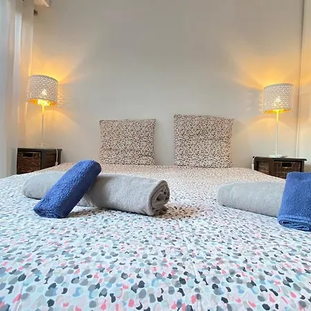 Rabiac - Charming 1 Bedroom With Private Garden Apartamento Antibes