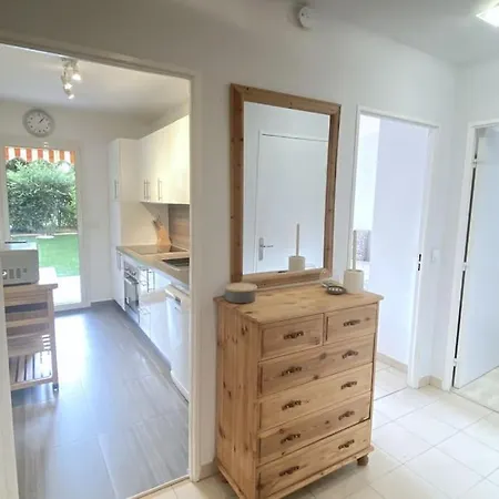 Rabiac - Charming 1 Bedroom With Private Garden Antibes